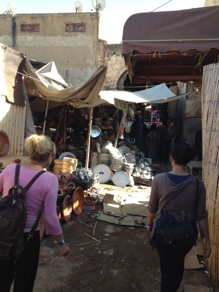 Oujda la douce : "Marcher dans la rue" (3/4)